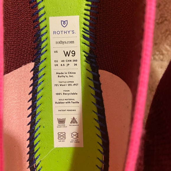 Rothy’s Merino Wool points in currant - size 9 - Picture 7 of 9
